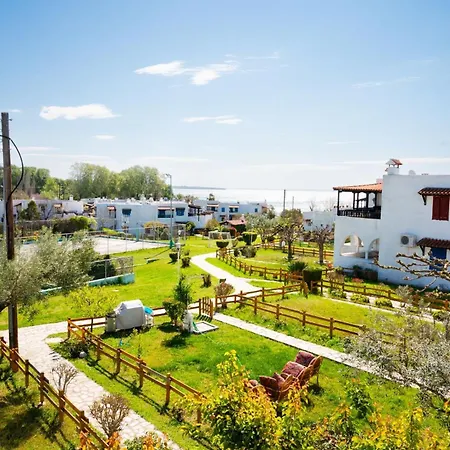 Mikoniatika Family House 2br 2 Baths Living